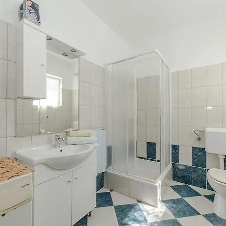 Apartmants Ivana & Toni 프리블라카