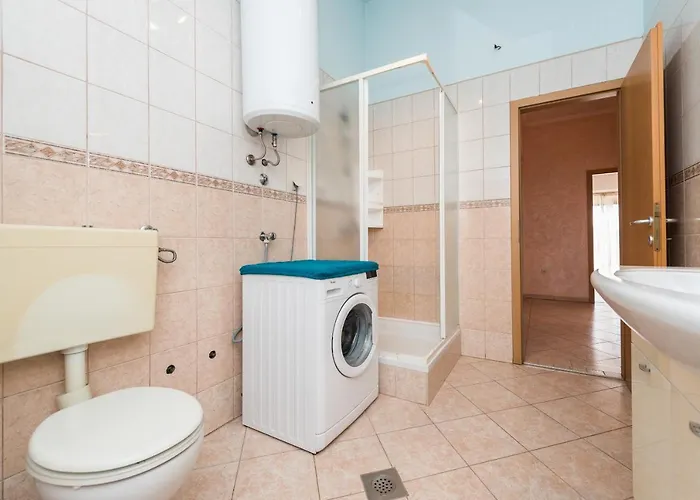 Apartmants Ivana & Toni Апартаменты Привлака